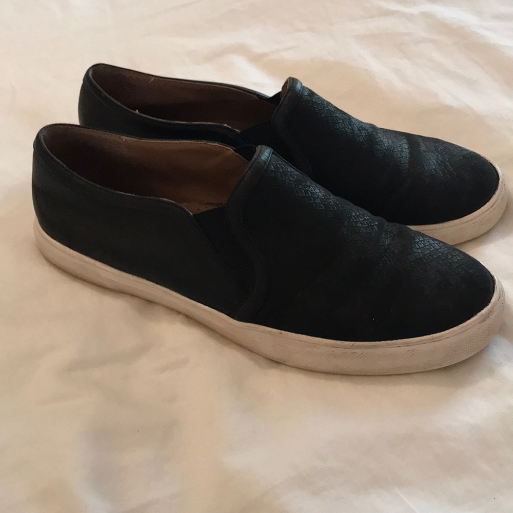 Halogen black sneakers
